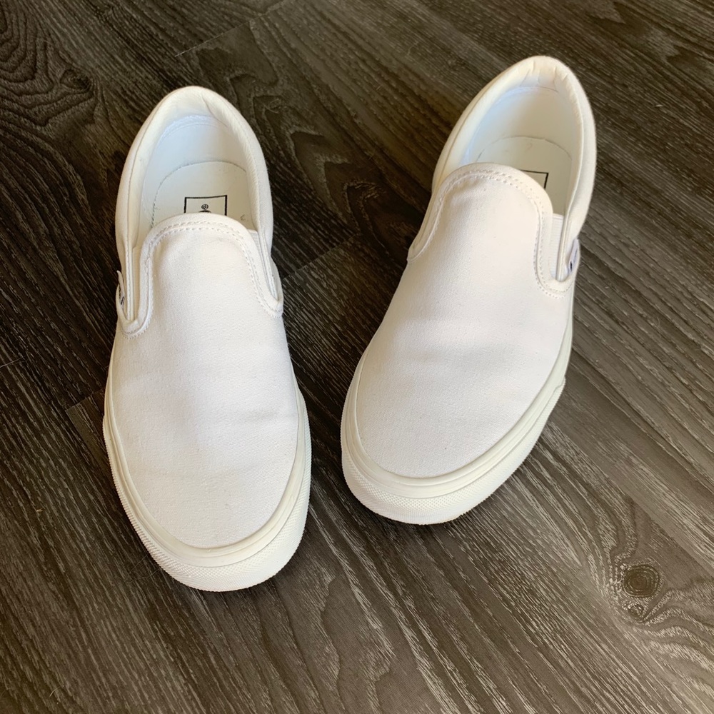 Vans    👟    Unisex